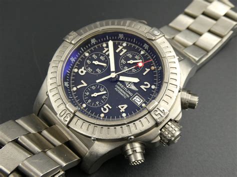 what stores sell breitling watches